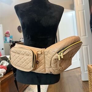 Tushbaby hip carrier